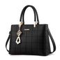 European and American Simple Hair Ball Handbags