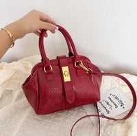 Crocodile Pattern Leather Shell Bag for Women