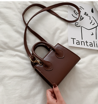 Personalized Solid Color Handbags for Celebrities